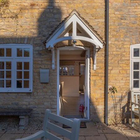 Jasmine Cottage - 2 Bedroom In Heart Of Bourton! Exterior photo