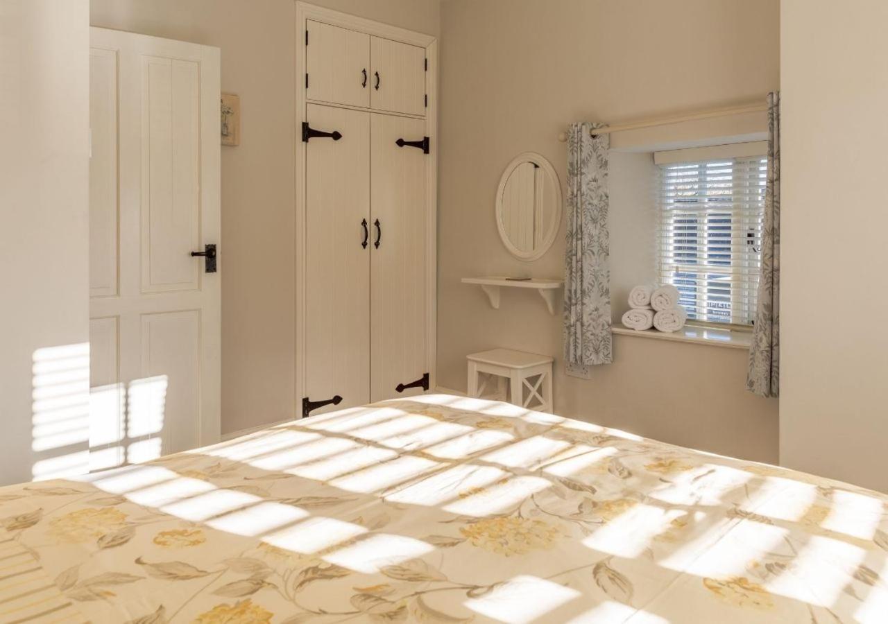 Jasmine Cottage - 2 Bedroom In Heart Of Bourton! Exterior photo