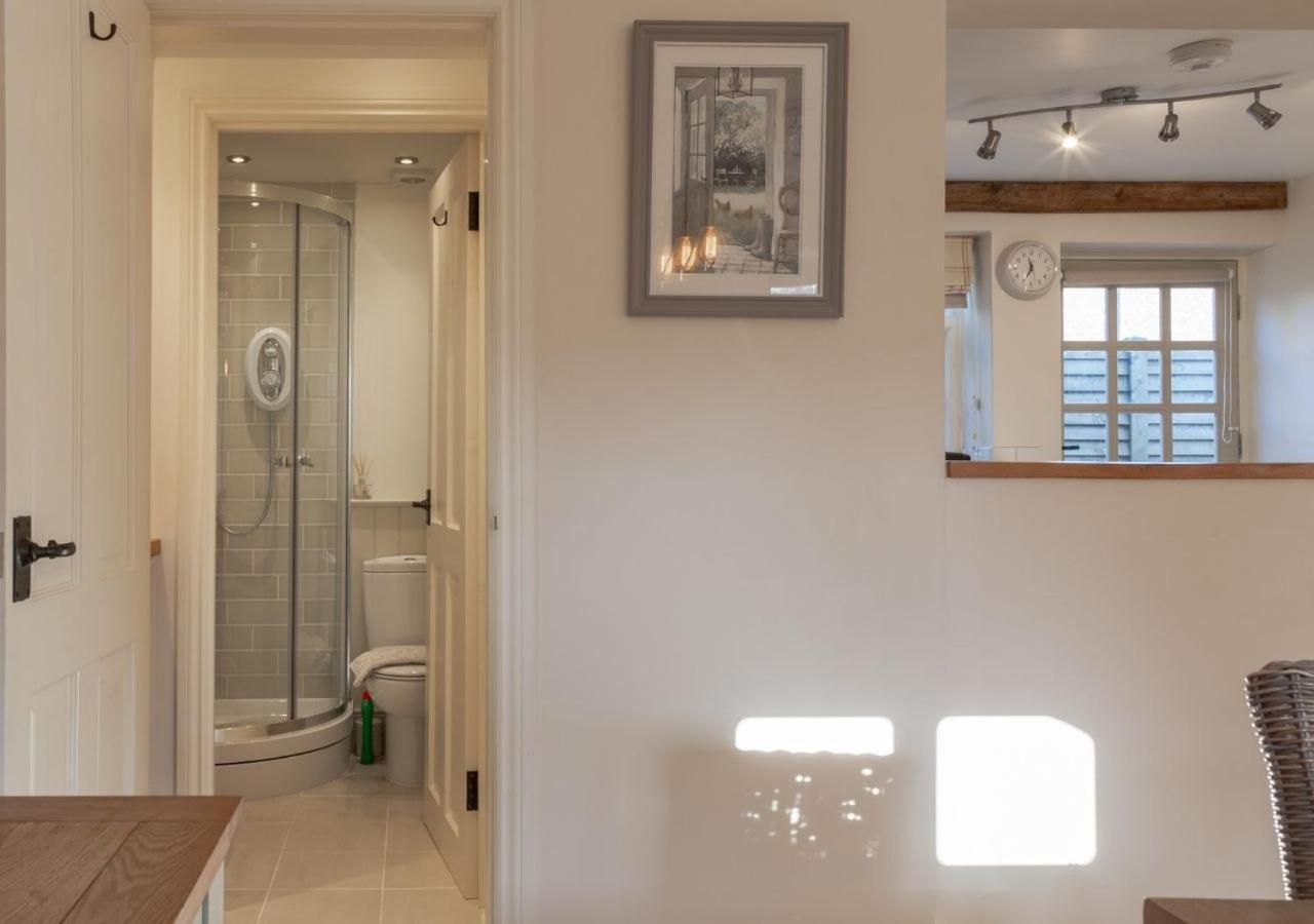 Jasmine Cottage - 2 Bedroom In Heart Of Bourton! Exterior photo