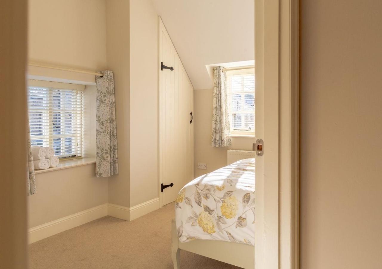Jasmine Cottage - 2 Bedroom In Heart Of Bourton! Exterior photo