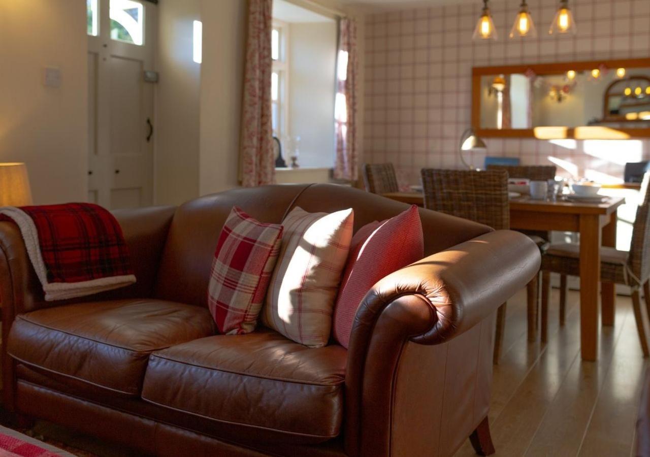 Jasmine Cottage - 2 Bedroom In Heart Of Bourton! Exterior photo