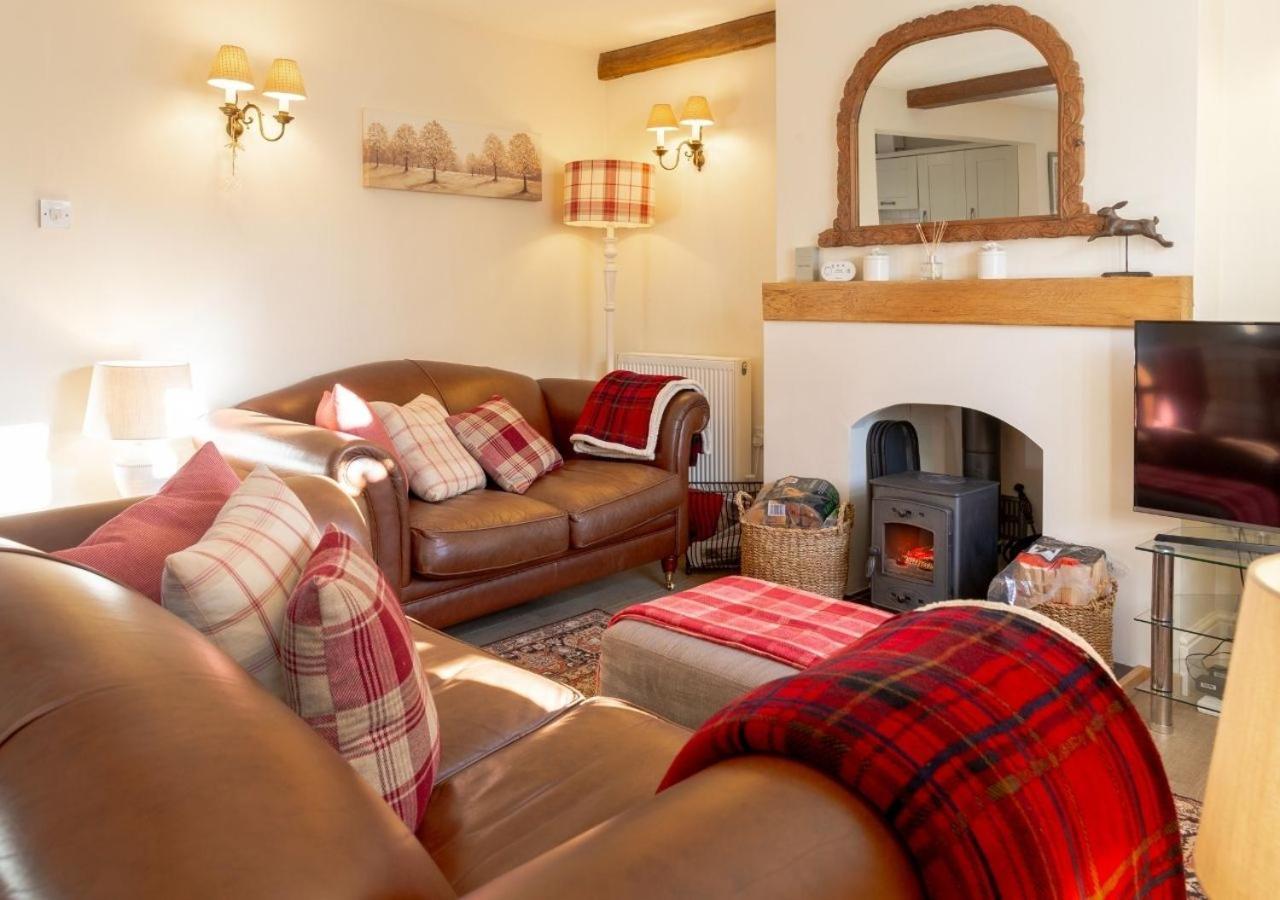 Jasmine Cottage - 2 Bedroom In Heart Of Bourton! Exterior photo