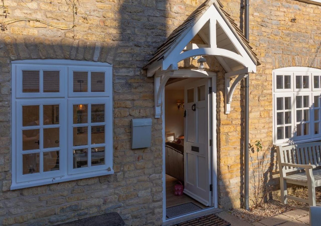 Jasmine Cottage - 2 Bedroom In Heart Of Bourton! Exterior photo