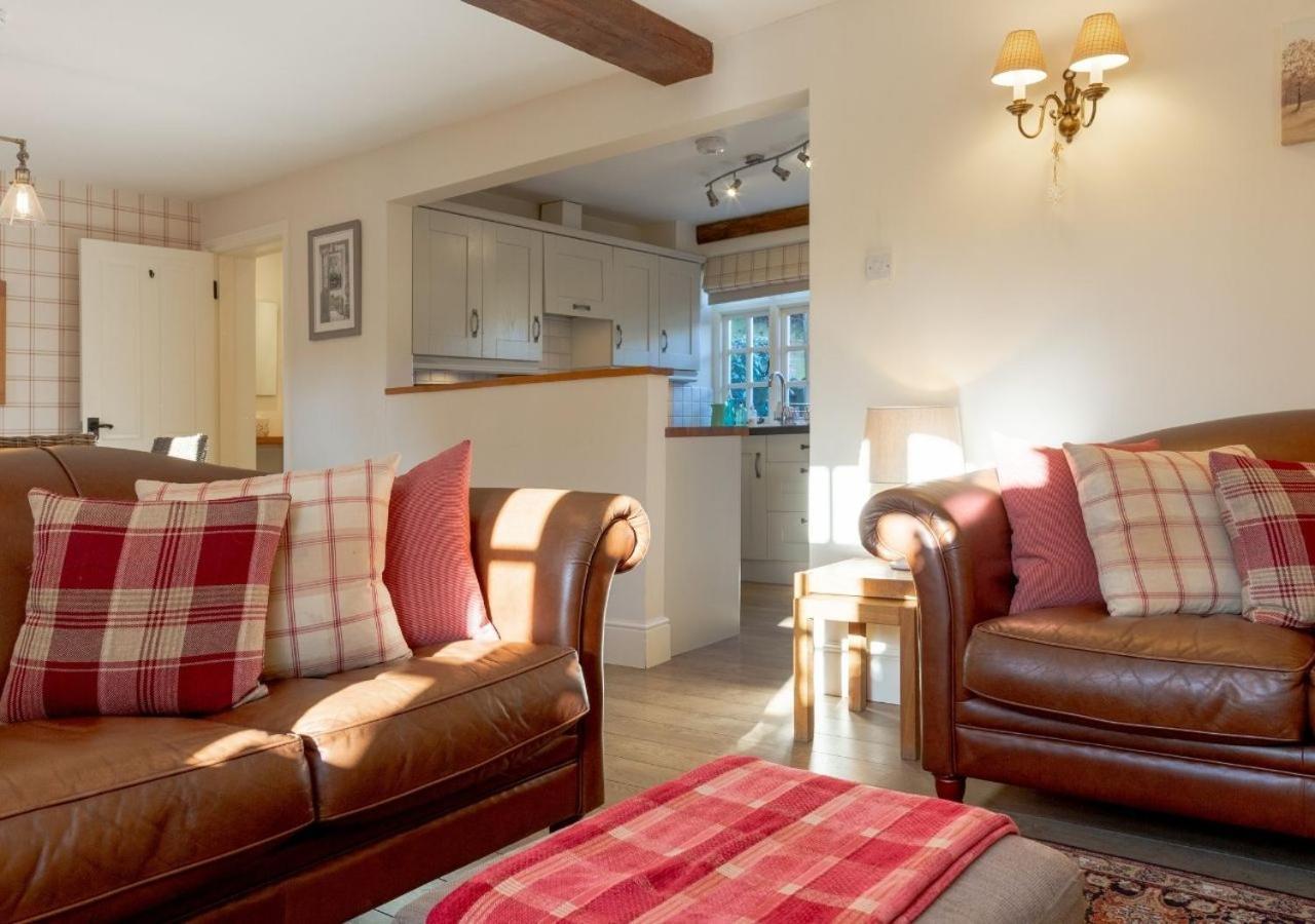 Jasmine Cottage - 2 Bedroom In Heart Of Bourton! Exterior photo