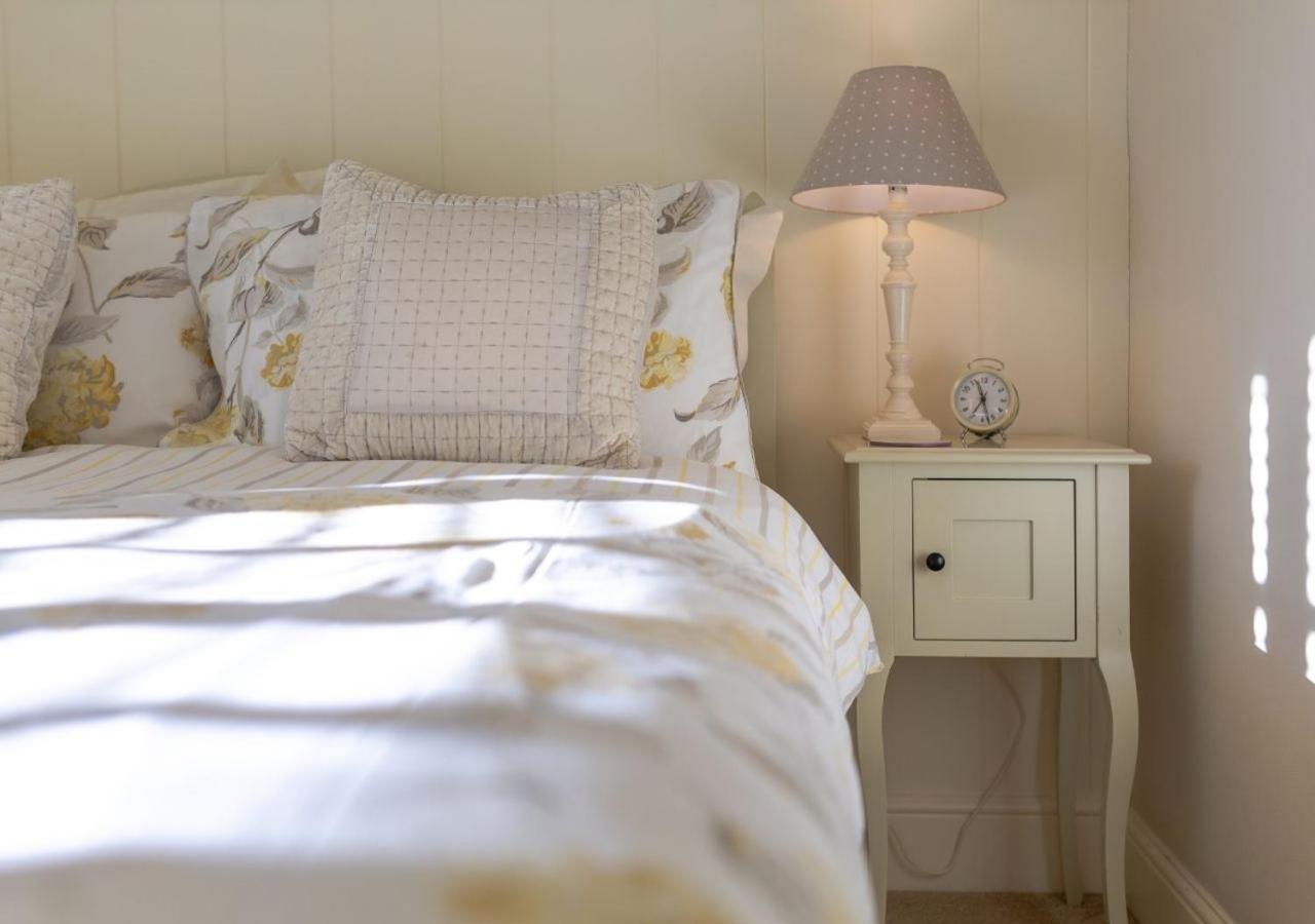 Jasmine Cottage - 2 Bedroom In Heart Of Bourton! Exterior photo