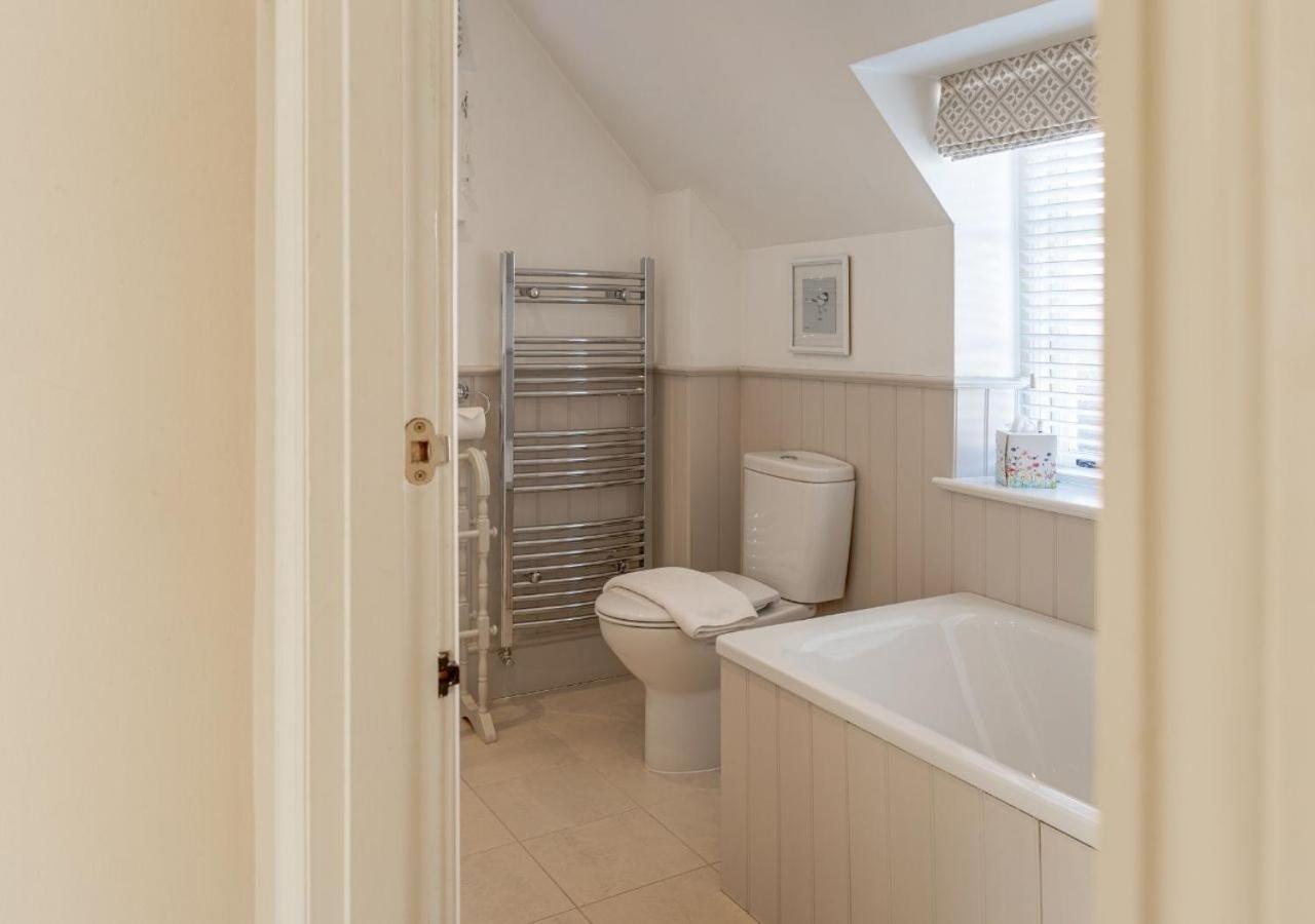 Jasmine Cottage - 2 Bedroom In Heart Of Bourton! Exterior photo